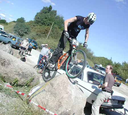 Henrik Rivold on the boulder section