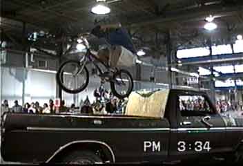 StephenMaeder Truck Sidehop