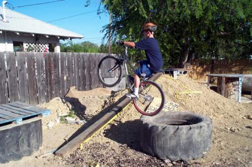 AaronTire2